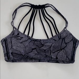 Lululemon Free to Be Bra